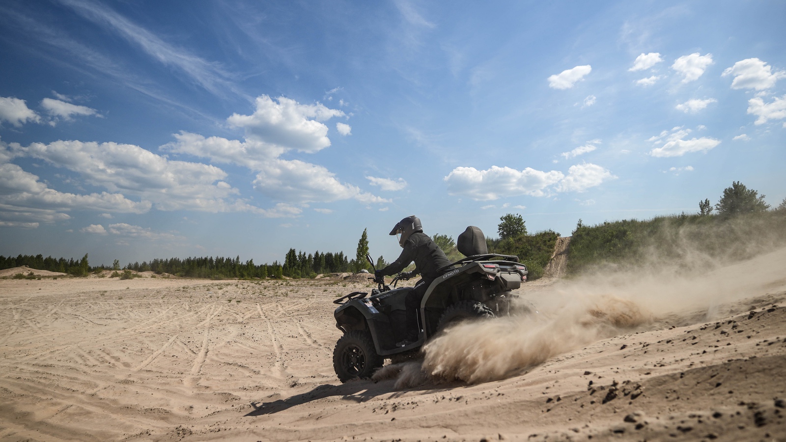 CFMOTO CFORCE 400L EPS