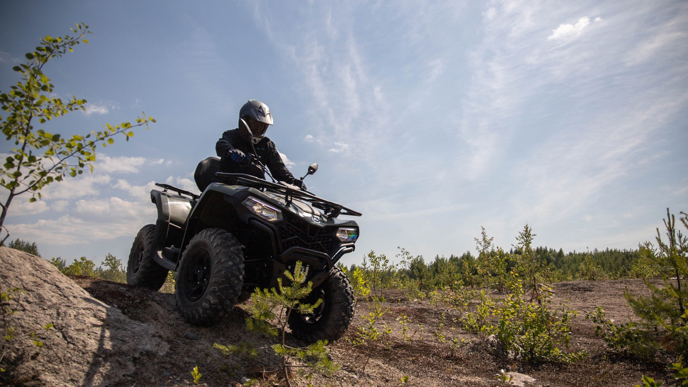 CFMOTO CFORCE 400L EPS