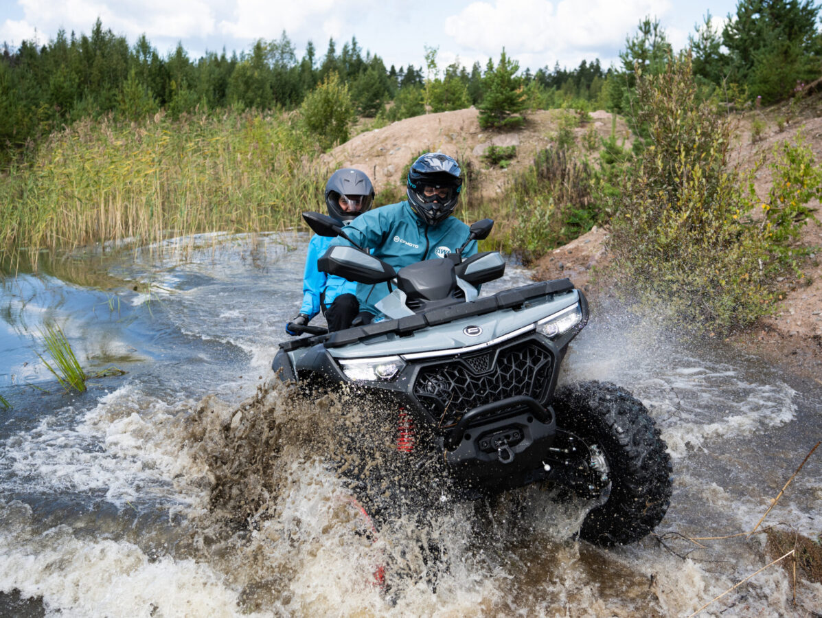 CFMOTO CFORCE 1000 EPS LTD