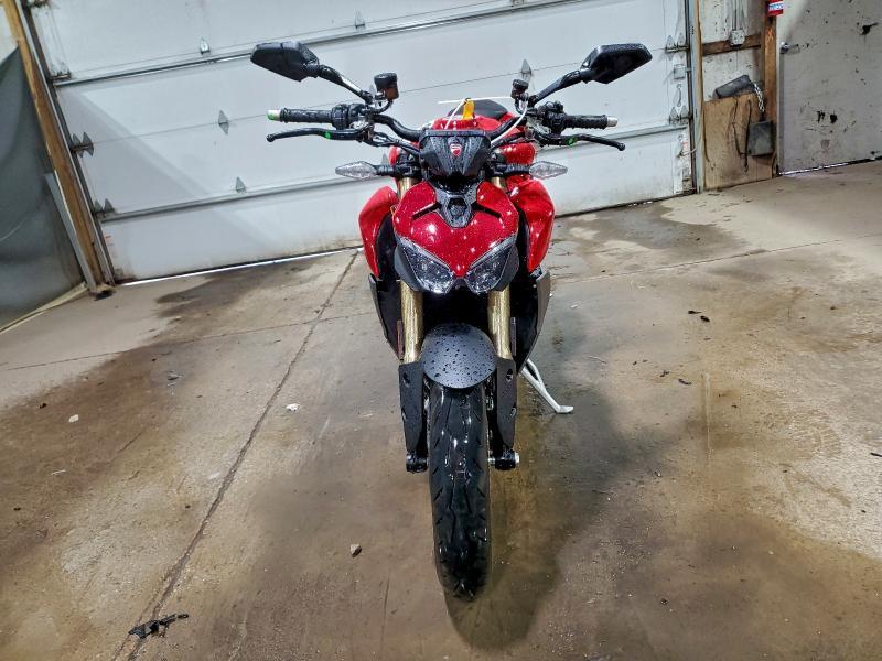 Ducati Streetfighter, V2