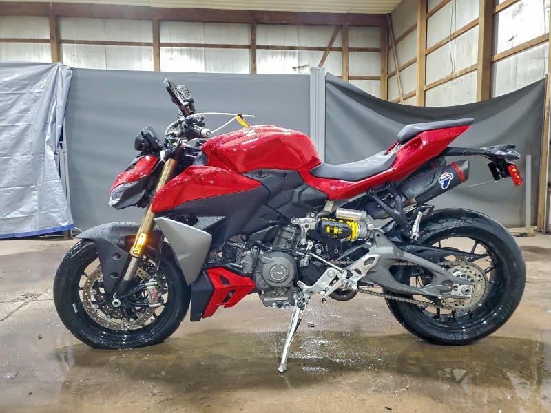 Ducati Streetfighter, V2