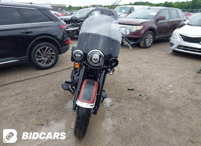 Harley-Davidson FLHCS