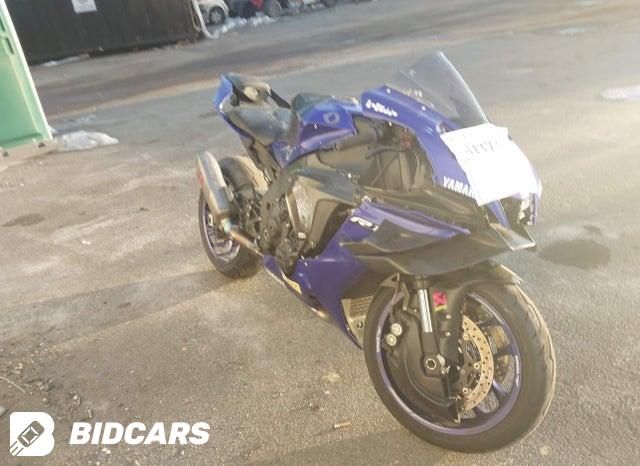 Yamaha YZFR1