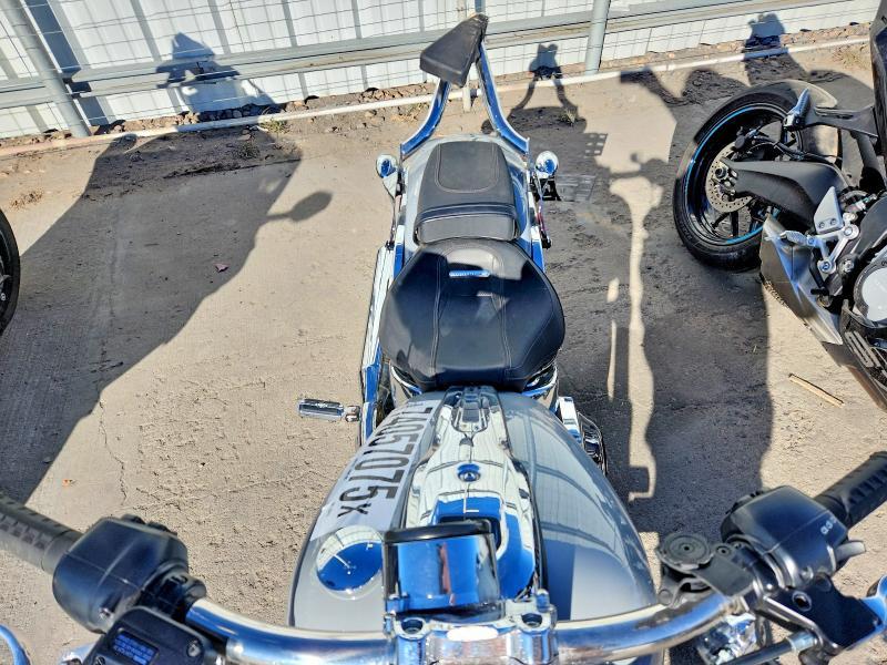 Harley-Davidson FXBR Breakout